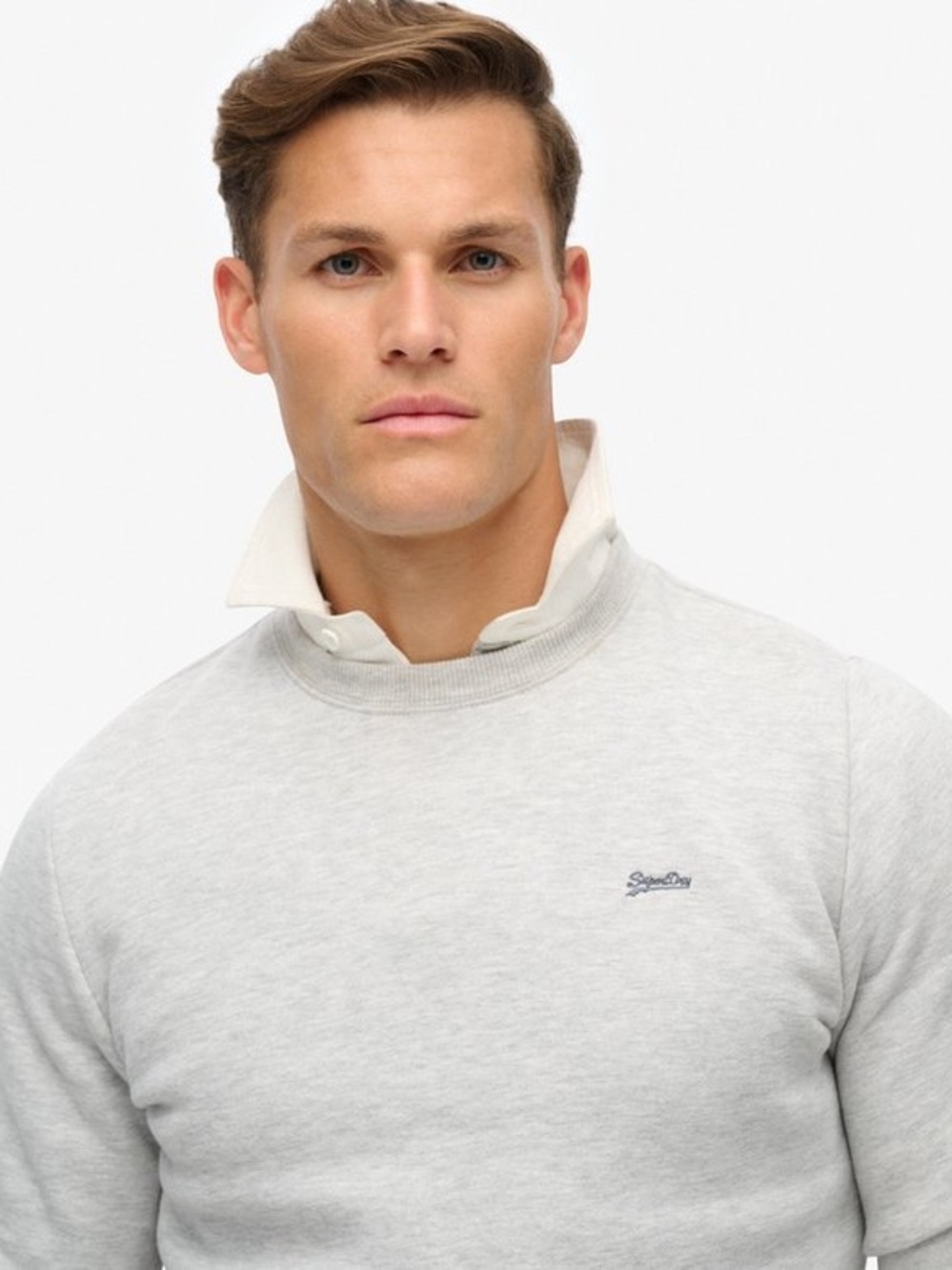 Superdry Men's Light Gray Crewneck Sweatshirt with Subtle Logo